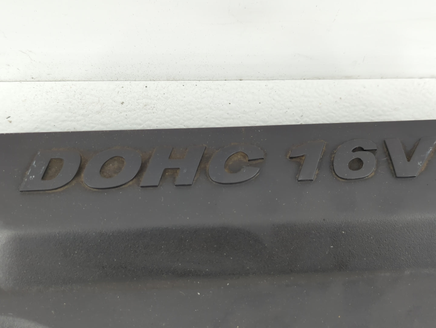 2004 Hyundai Sonata Engine Cover - Oemusedautoparts1.com