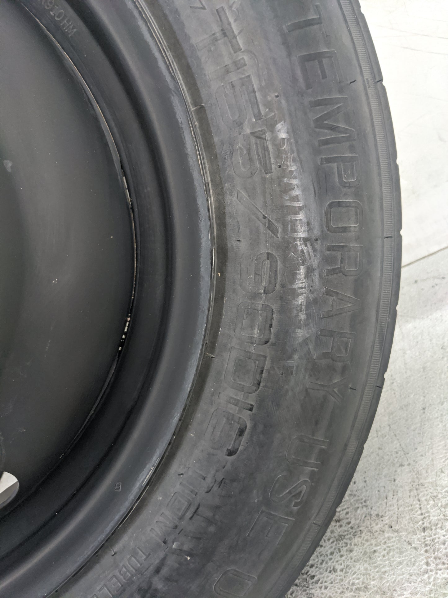 2004 Hyundai Tucson Spare Donut Tire Wheel Rim Oem 1420797 - Oemusedautoparts1.com