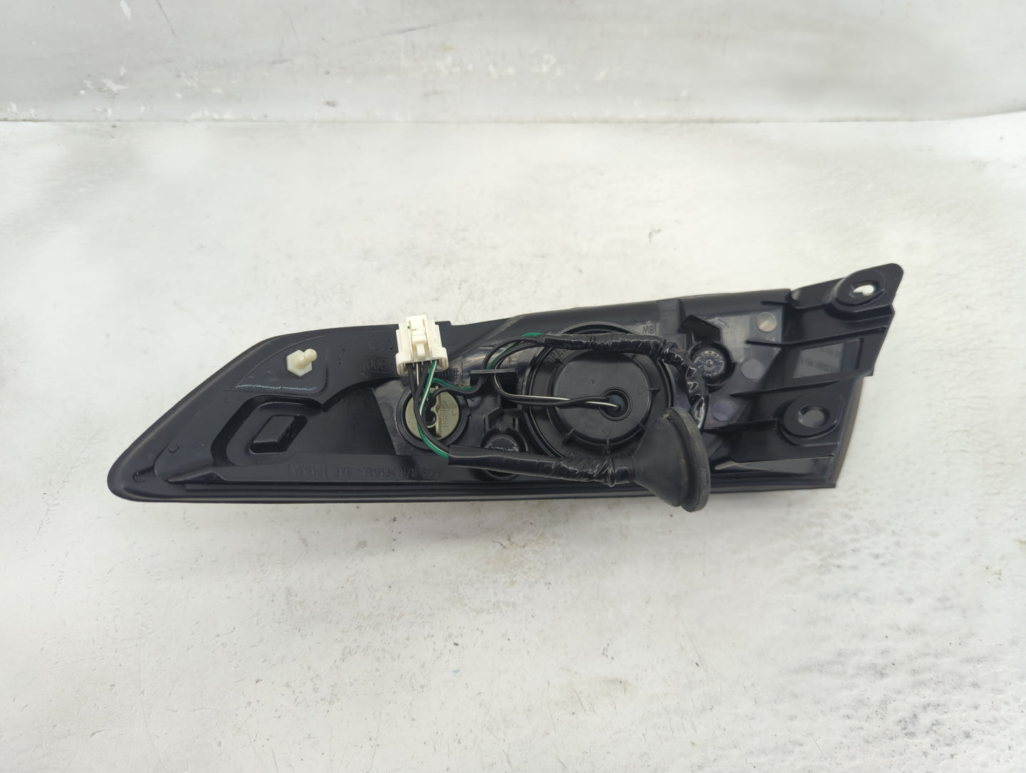 2004 Infiniti Fx35 Tail Light Assembly Driver Left OEM Fits OEM Used Auto Parts - Oemusedautoparts1.com