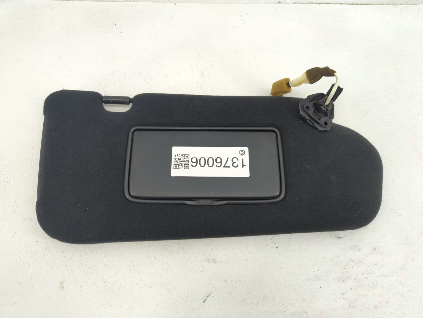2004-2005 Infiniti Fx35 Sun Visor Shade Replacement Passenger Right Mirror Fits Fits 2004 2005 OEM Used Auto Parts - Oemused