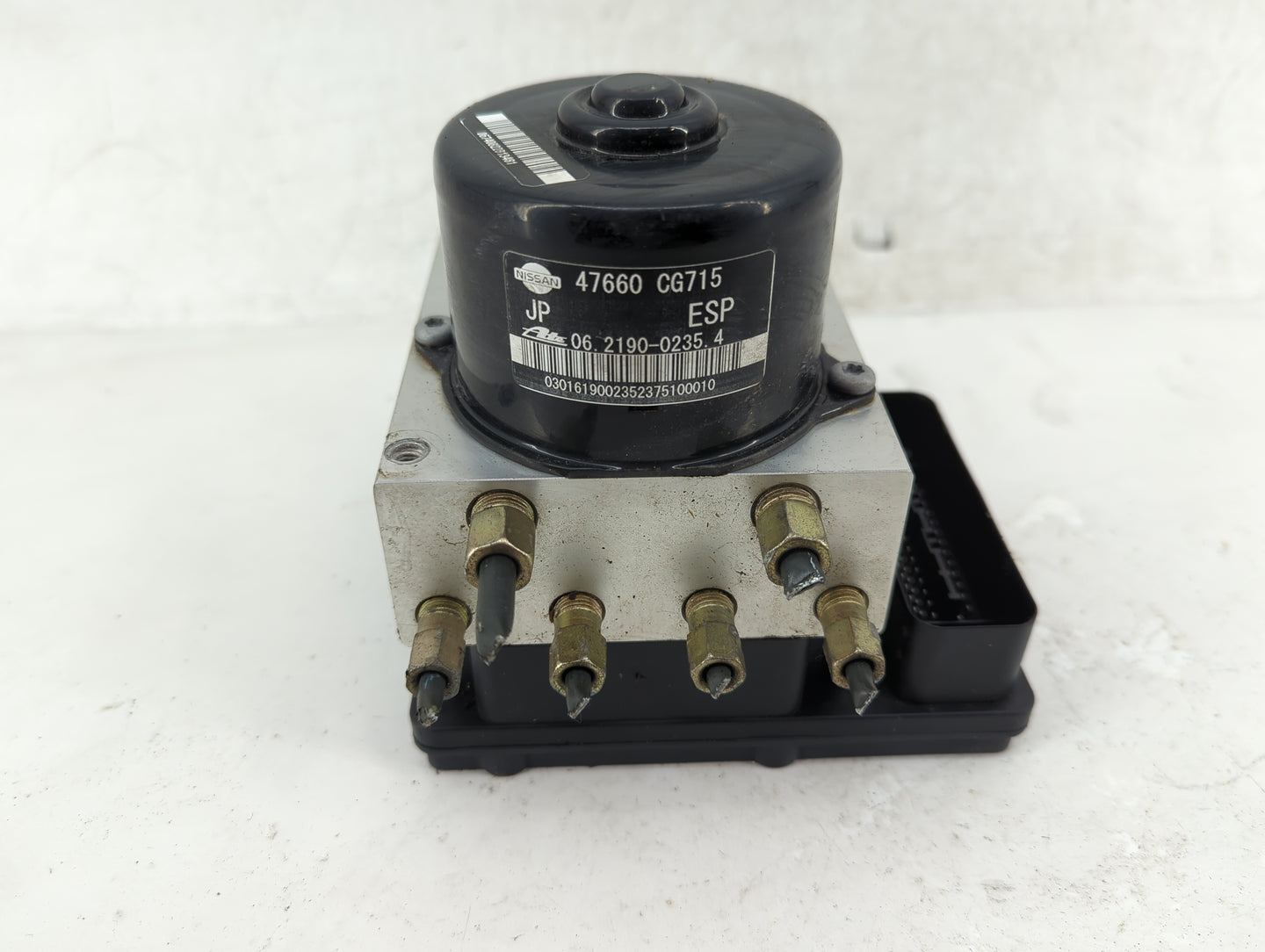 2004-2005 Infiniti Fx35 ABS Pump Control Module Replacement P/N:47660-CG715 Fits Fits 2004 2005 OEM Used Auto Parts - Oemuse