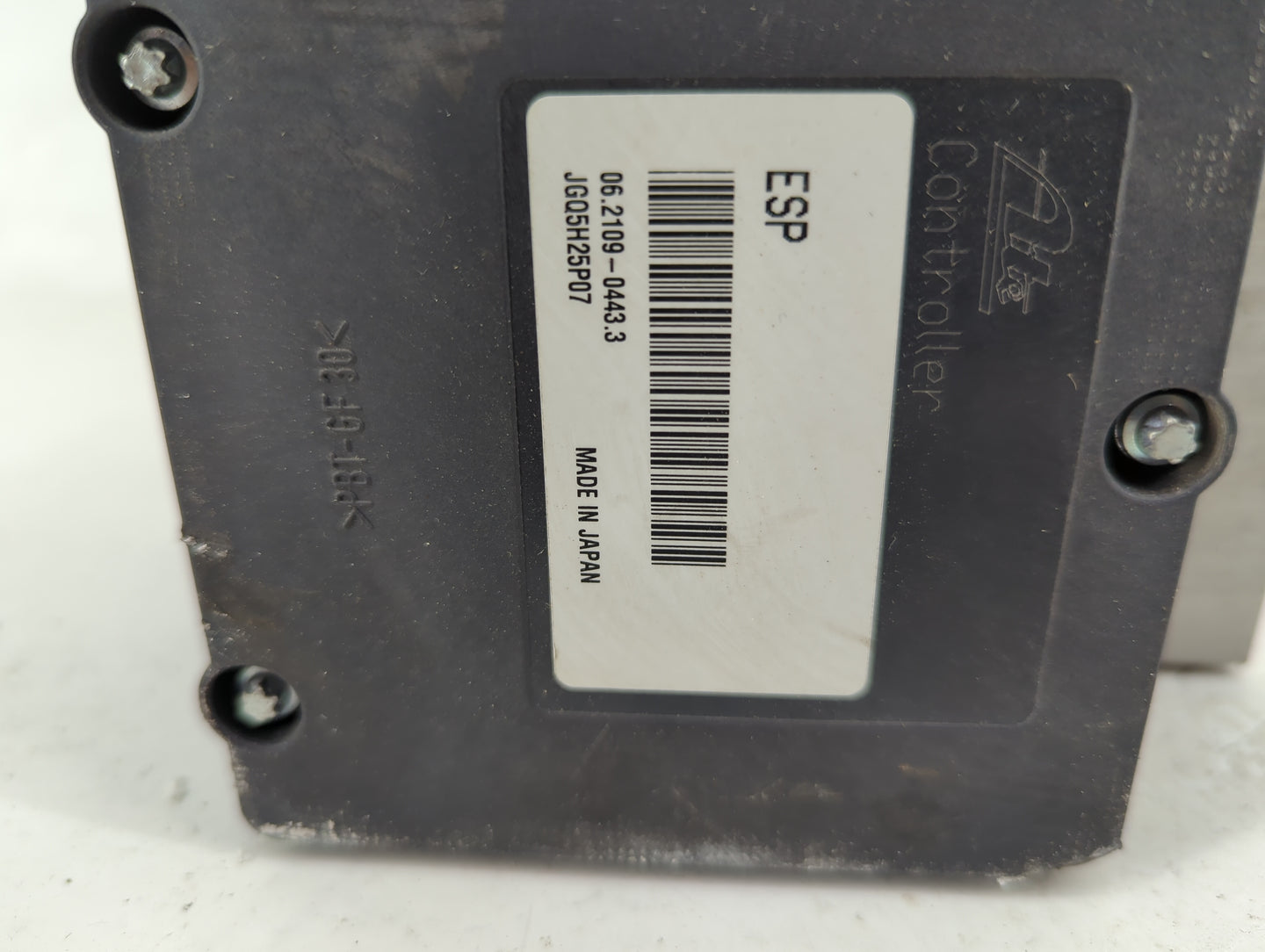 2004-2005 Infiniti Fx35 ABS Pump Control Module Replacement P/N:47660-CG715 Fits Fits 2004 2005 OEM Used Auto Parts - Oemuse