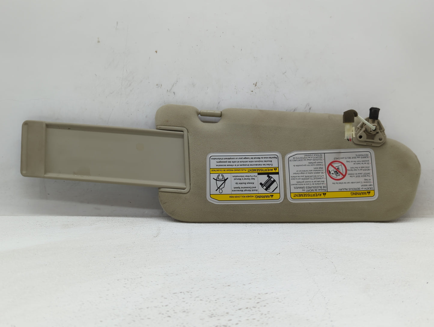 2004-2005 Infiniti Fx35 Sun Visor Shade Replacement Passenger Right Mirror Fits Fits 2004 2005 OEM Used Auto Parts - Oemused