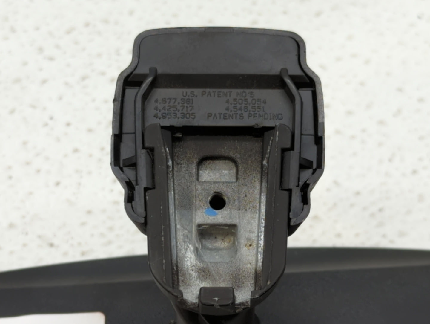 2004 Infiniti Fx45 Interior Rear View Mirror Replacement OEM P/N:E11015633 Fits OEM Used Auto Parts - Oemusedautoparts1.com