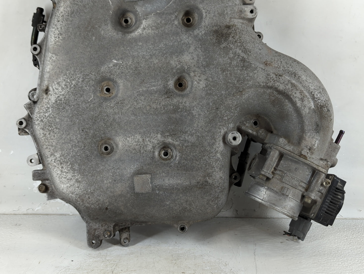 2004 Infiniti G35 Driver Left Cylinder Head Valve Cover Fits OEM Used Auto Parts - Oemusedautoparts1.com