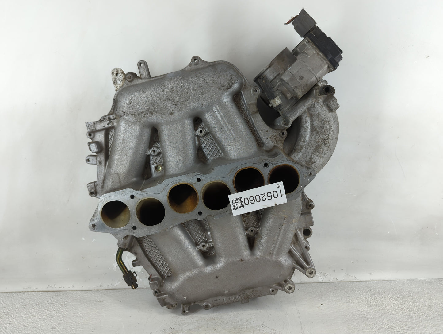 2004 Infiniti G35 Driver Left Cylinder Head Valve Cover Fits OEM Used Auto Parts - Oemusedautoparts1.com