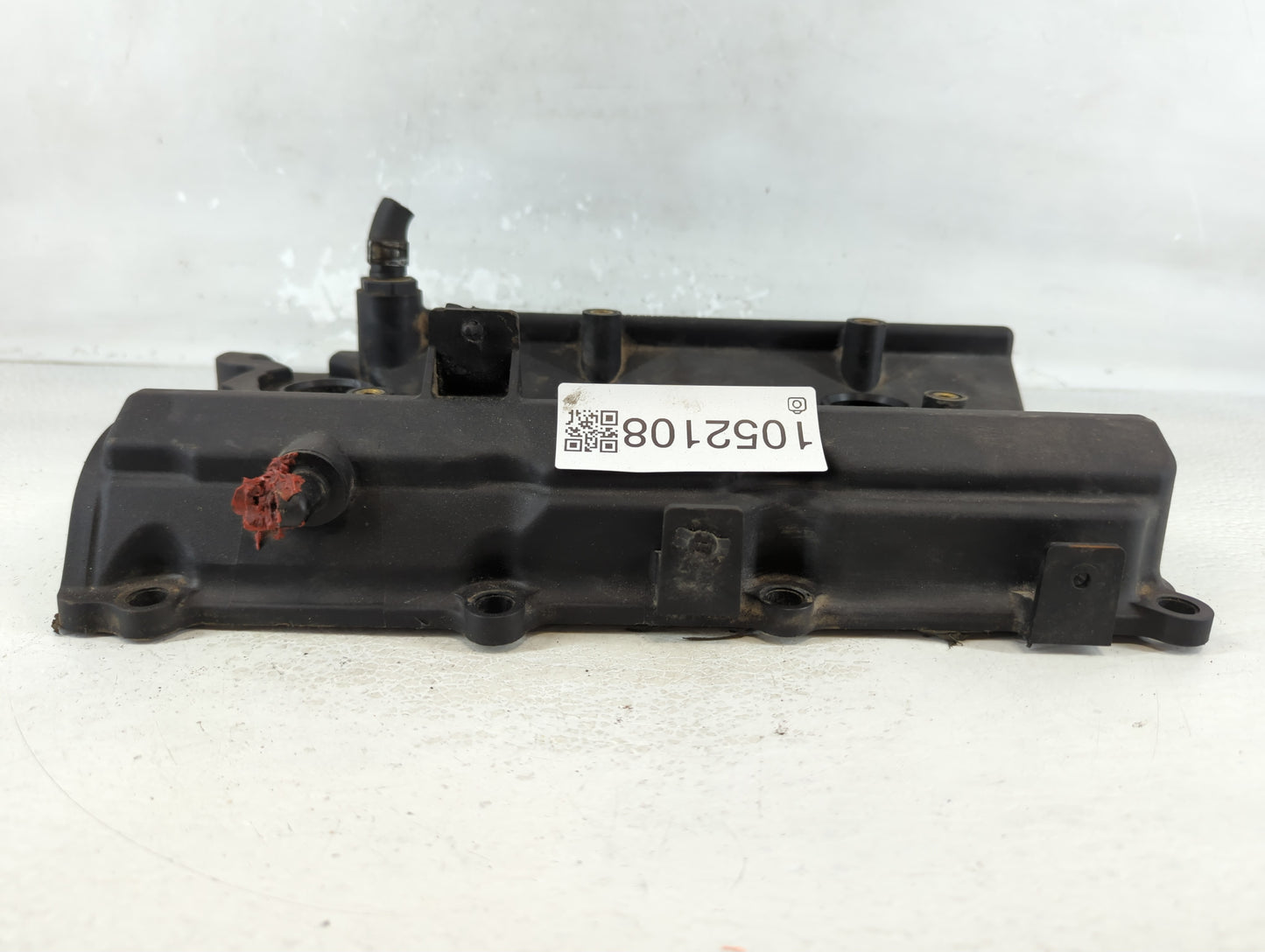 2004 Infiniti G35 Driver Left Cylinder Head Valve Cover P/N:Y2097-011 Fits OEM Used Auto Parts - Oemusedautoparts1.com