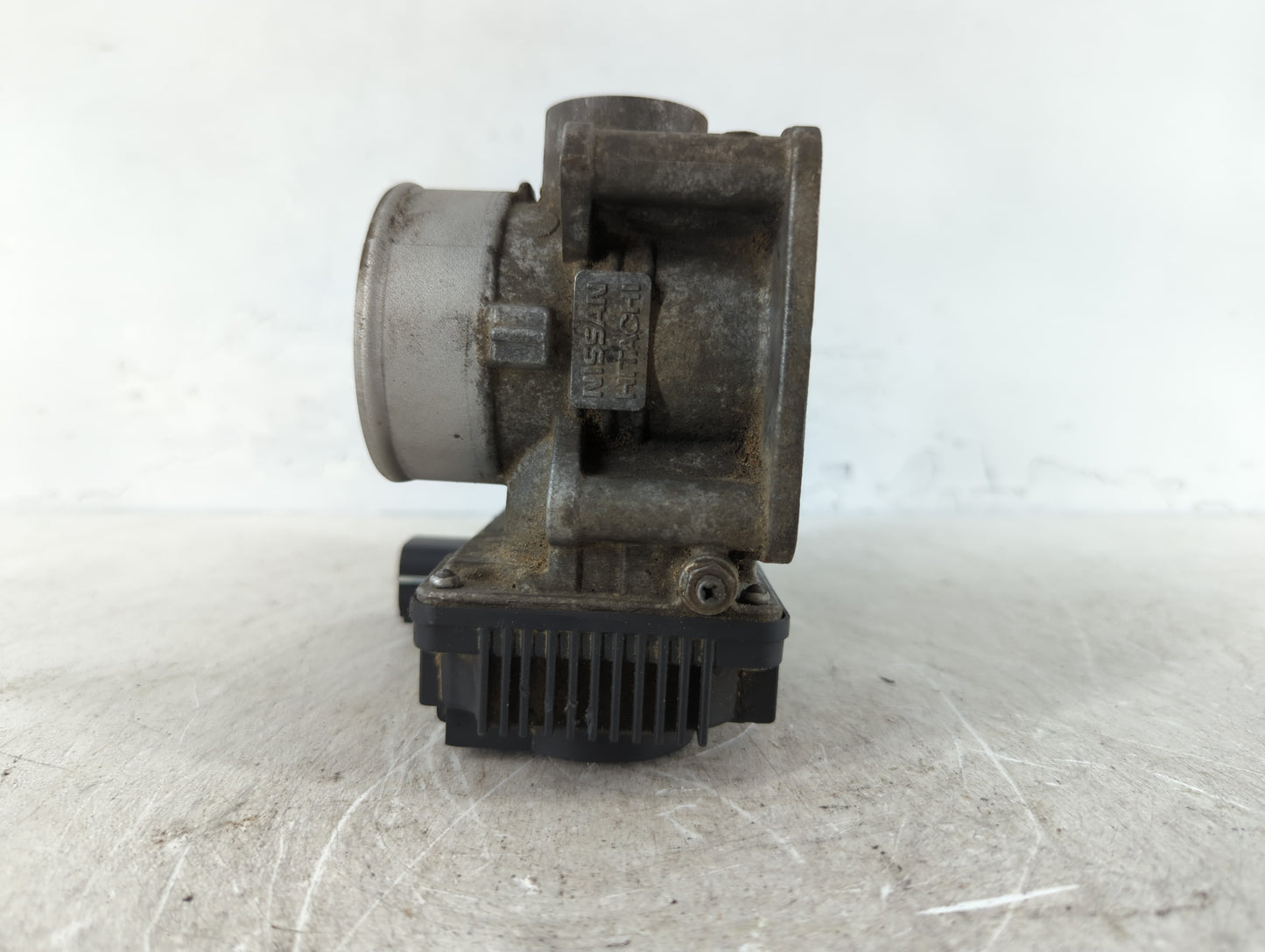 2003-2006 Infiniti G35 Throttle Body P/N:SERA576-01 Fits Fits 2002 2003 2004 2005 2006 OEM Used Auto Parts - Oemusedautopart