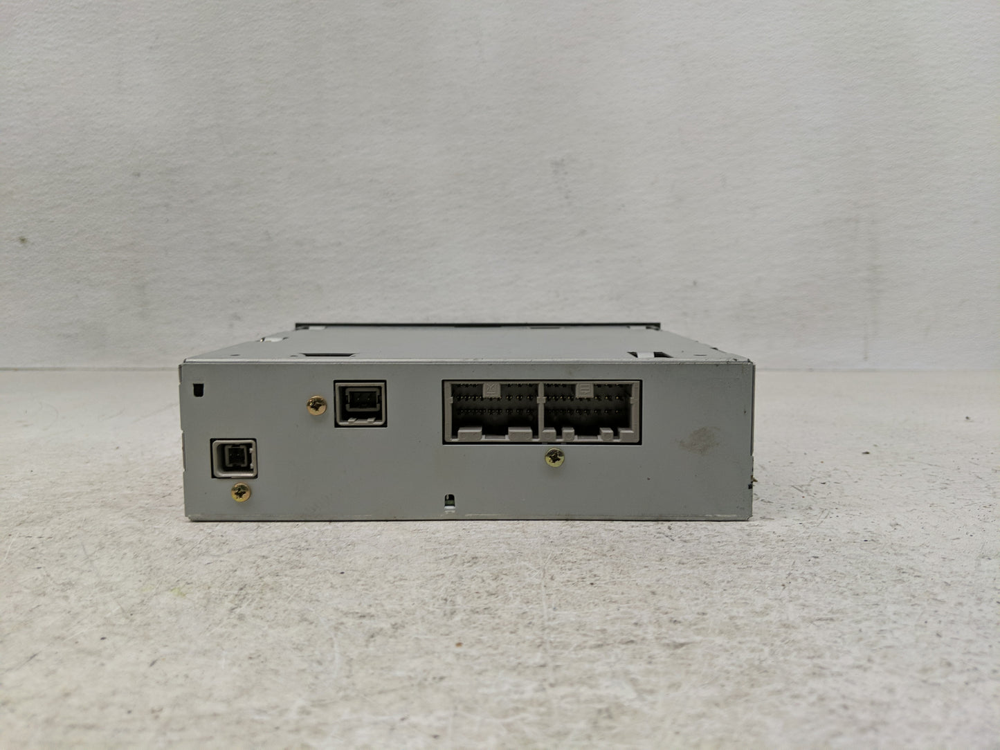 2004-2004 Infiniti G35 Information Display Screen - Oemusedautoparts1.com
