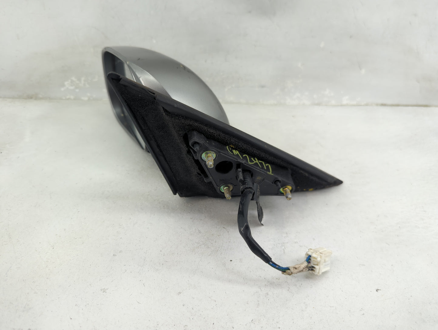 2003-2006 Infiniti G35 Driver Side View Mirror - Left Door Mirror OEM Used - Oemusedautoparts1.com