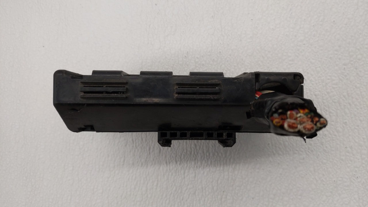 2003 Infiniti G35 Fusebox Fuse Box Panel Relay Module P/N:7254-5226 7154-5226 Fits OEM Used Auto Parts - Oemusedautoparts1.c