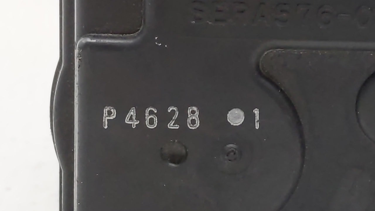 2003-2006 Infiniti G35 Throttle Body P/N:RME70-04 A576-01, RME70 Fits Fits 2002 2003 2004 2005 2006 OEM Used Auto Parts - Oe