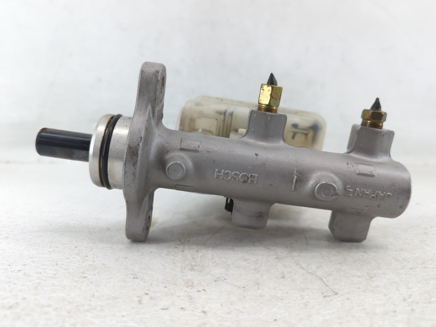 2004-2006 Infiniti G35 Brake Master Cylinder - Oemusedautoparts1.com