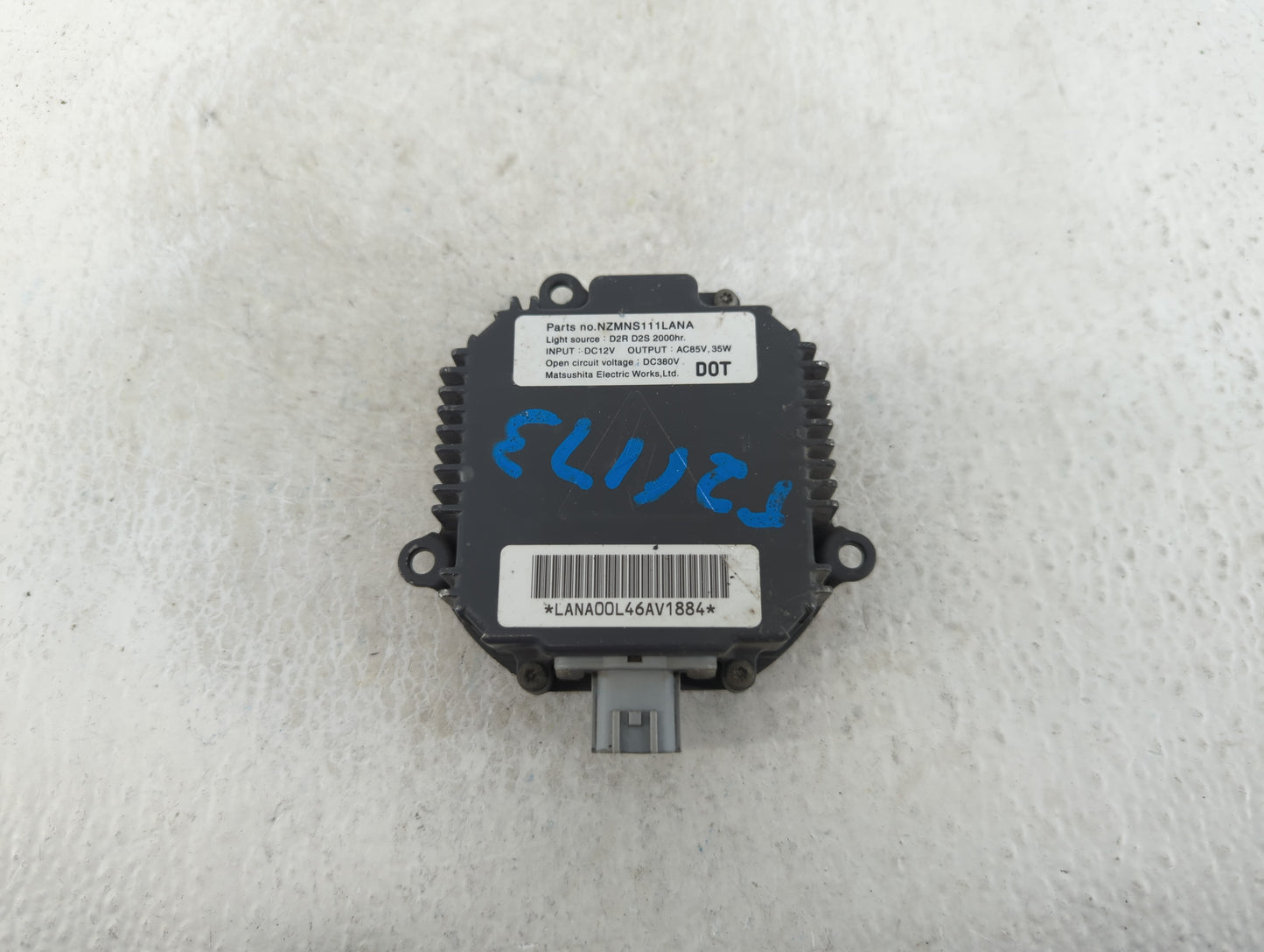 2003-2004 Infiniti G35 Headlight Ballast Head Light - Oemusedautoparts1.com