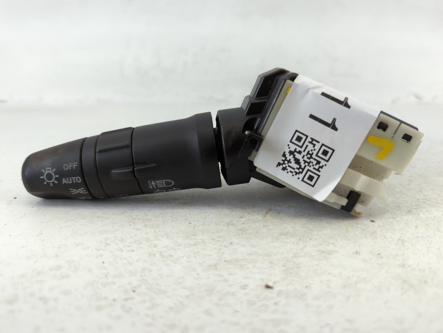 2003-2004 Infiniti G35 Column Switch - Oemusedautoparts1.com