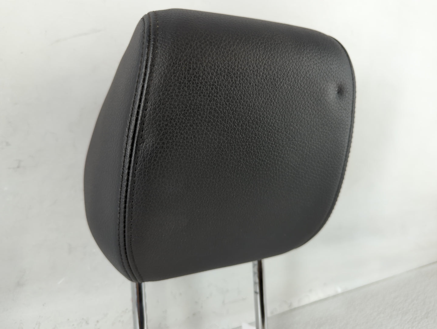 2004 Infiniti G35 Headrest Head Rest Front Driver Passenger Seat Fits OEM Used Auto Parts - Oemusedautoparts1.com