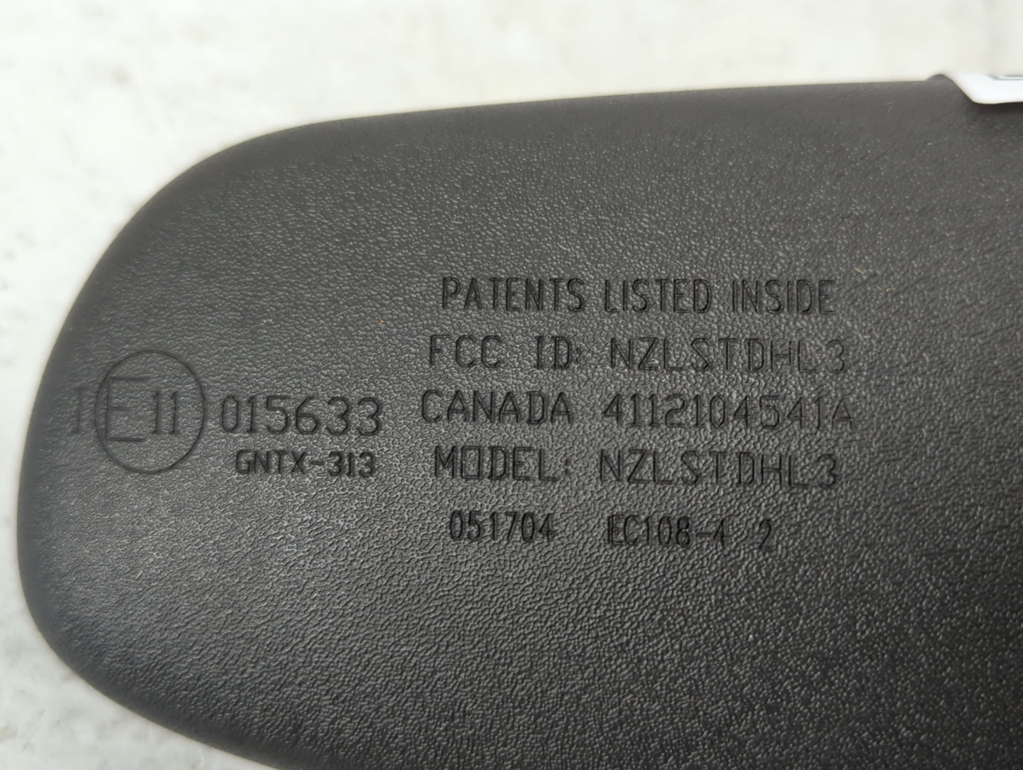 2004 Infiniti G35 Interior Rear View Mirror Replacement OEM P/N:GNTX-313 IE11 015633 Fits OEM Used Auto Parts - Oemusedautop