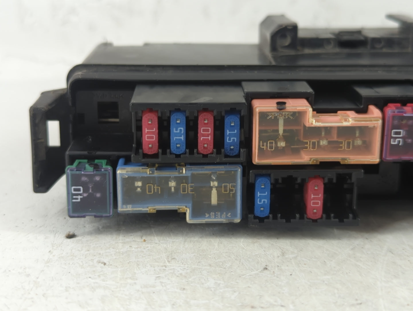 2004 Infiniti G35 Fusebox Fuse Box Panel Relay Module P/N:284B7 4CE0A Fits OEM Used Auto Parts - Oemusedautoparts1.com