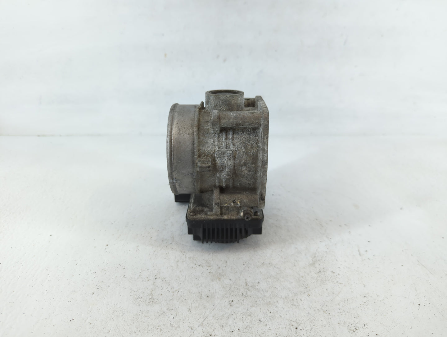 2003-2006 Infiniti G35 Throttle Body P/N:C4623H RME70-04 Fits Fits 2002 2003 2004 2005 2006 OEM Used Auto Parts - Oemusedaut