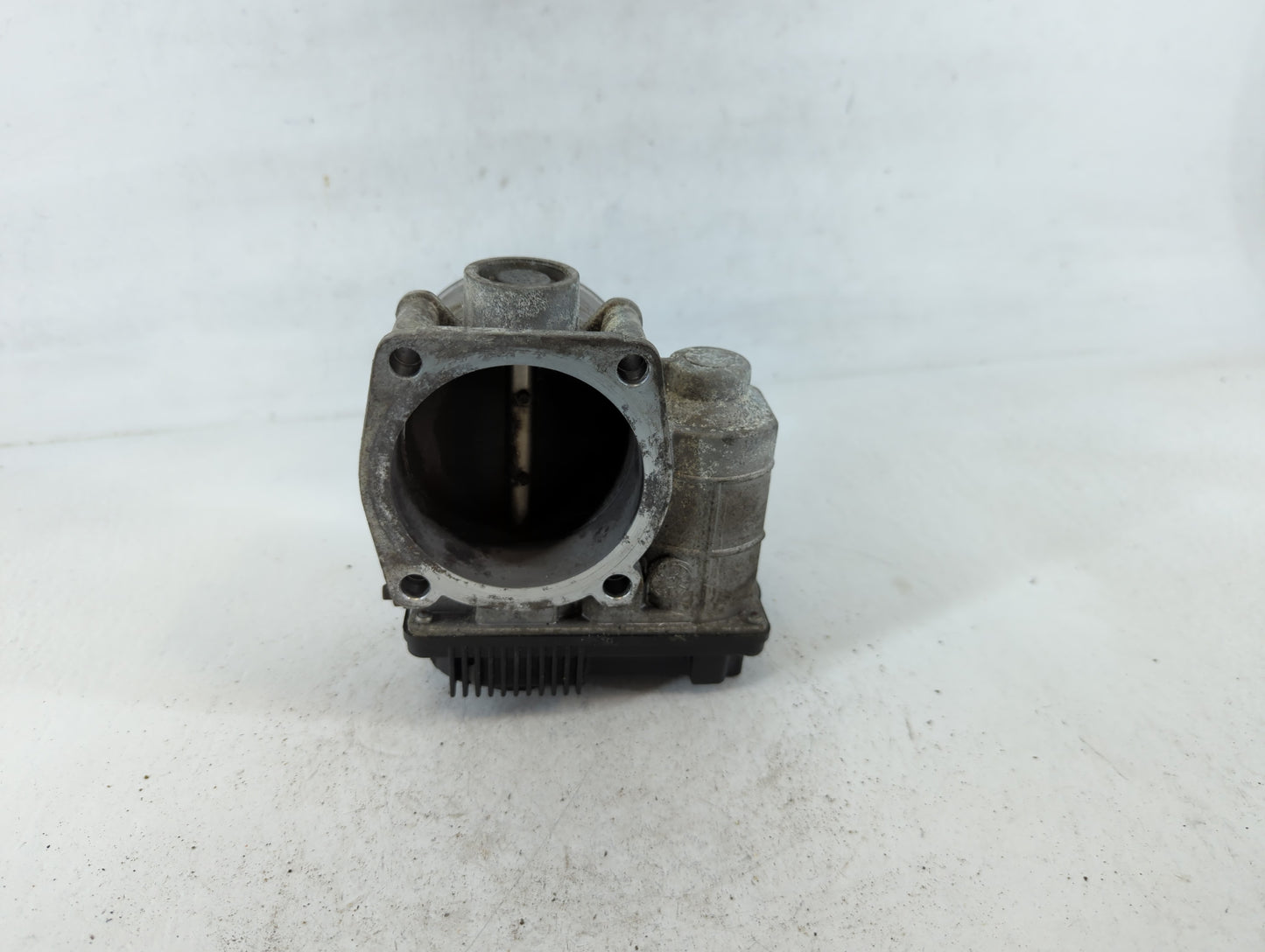 2003-2006 Infiniti G35 Throttle Body P/N:C4623H RME70-04 Fits Fits 2002 2003 2004 2005 2006 OEM Used Auto Parts - Oemusedaut