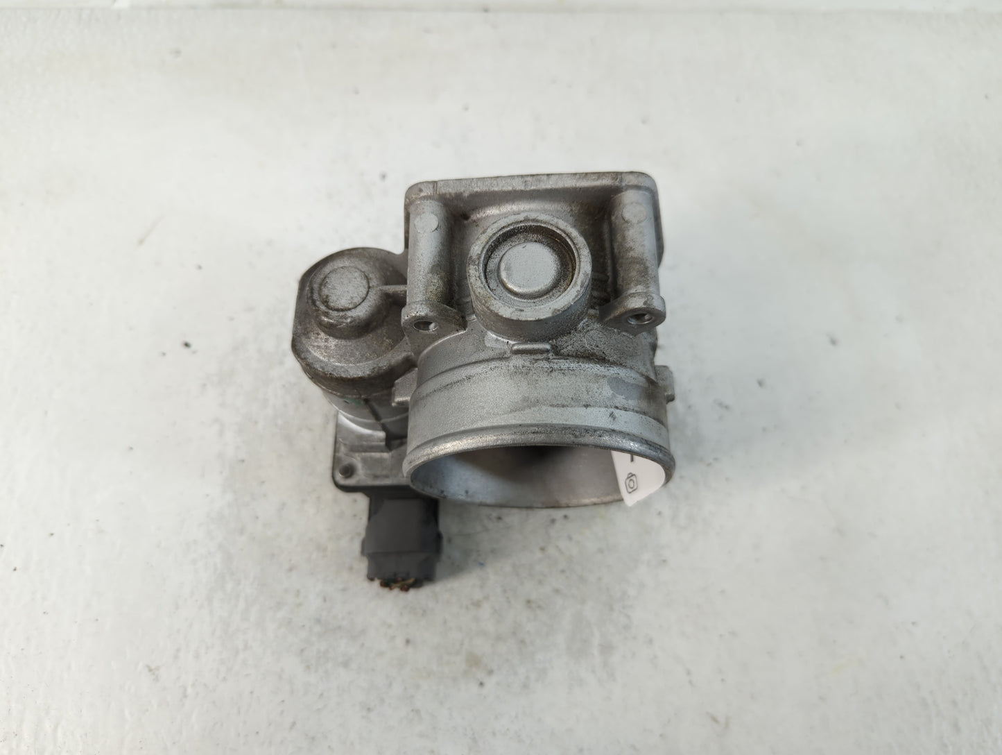 2003-2006 Infiniti G35 Throttle Body P/N:05916 RME70-04 Fits Fits 2002 2003 2004 2005 2006 OEM Used Auto Parts - Oemusedauto