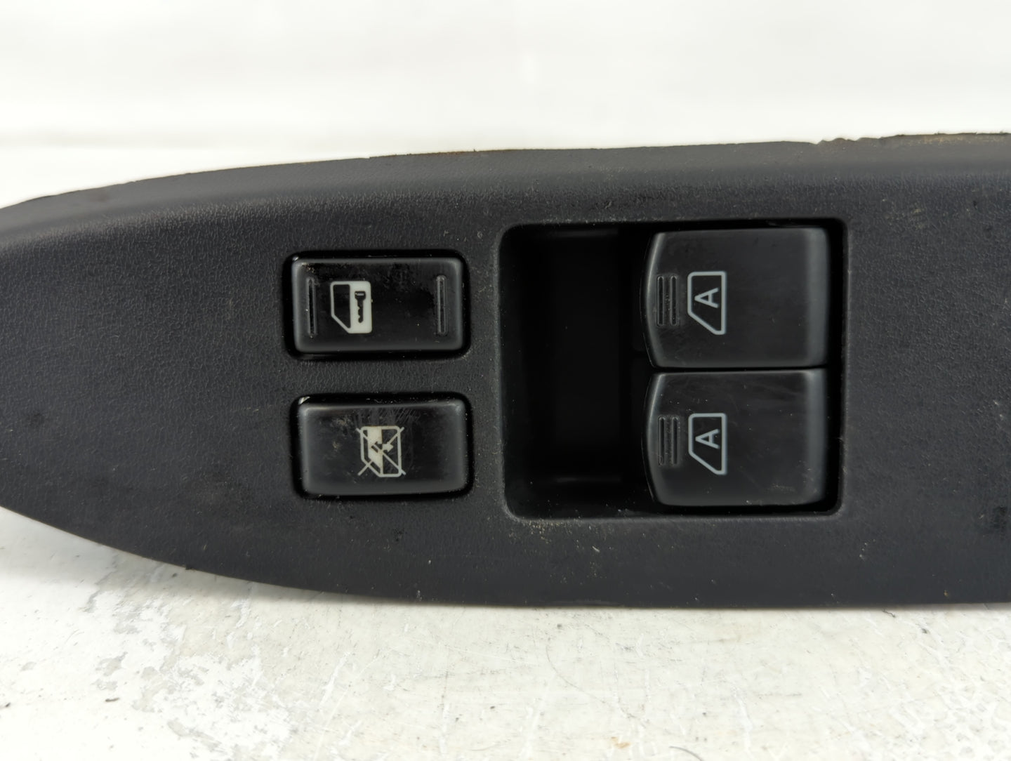 2003-2004 Infiniti G35 Master Power Window Switch Replacement Driver Side Left P/N:80961 AM800 Fits Fits 2003 2004 OEM Used 