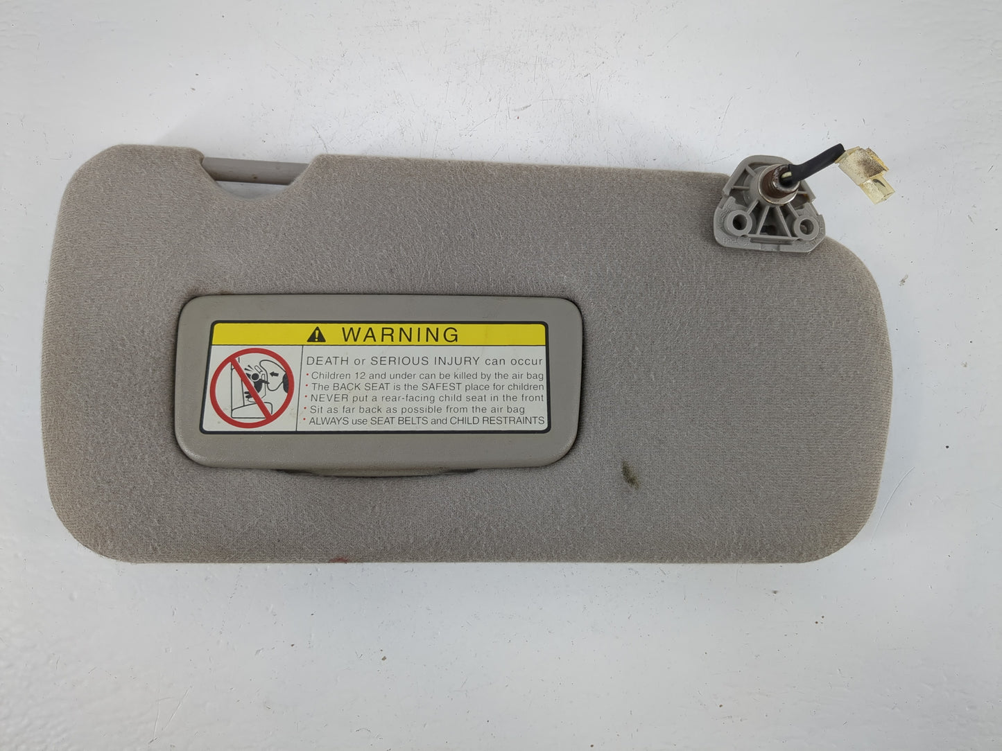 2003-2004 Infiniti I35 Sun Visor Shade Replacement Passenger Right Mirror Fits Fits 2003 2004 OEM Used Auto Parts - Oemuseda