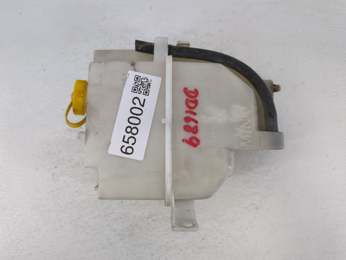 2002-2004 Infiniti I35 Windshield Washer Fluid Reservoir Bottle Oem - Oemusedautoparts1.com