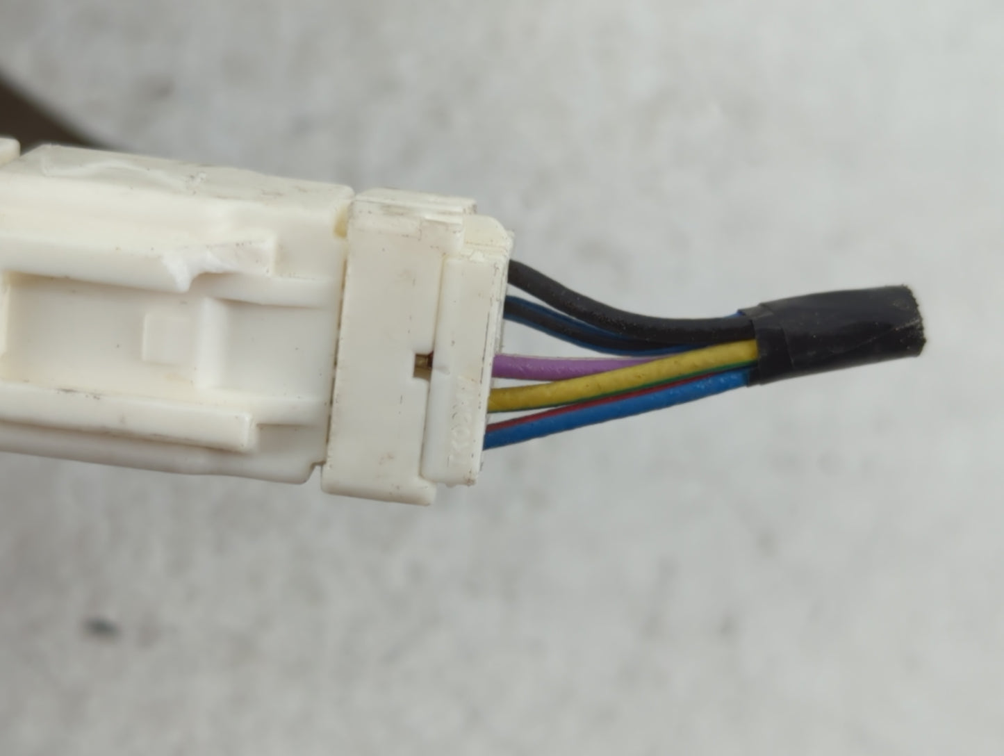 2002-2004 Infiniti I35 Driver Left Side View Manual Door Mirror Grey - Oemusedautoparts1.com