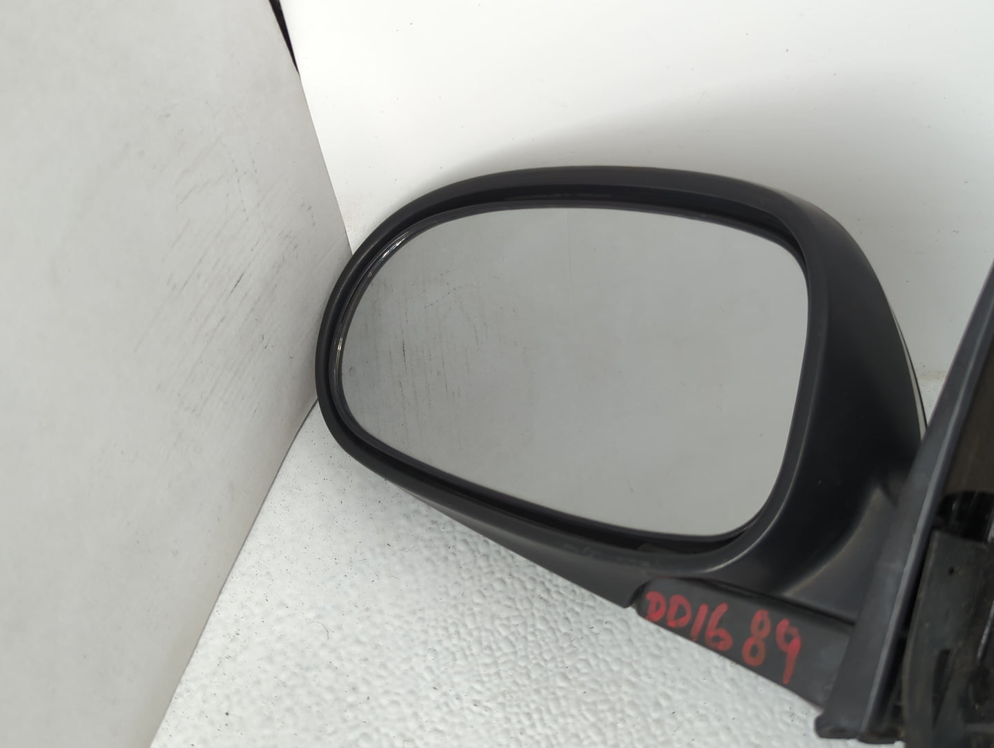 2002-2004 Infiniti I35 Driver Left Side View Manual Door Mirror Grey - Oemusedautoparts1.com