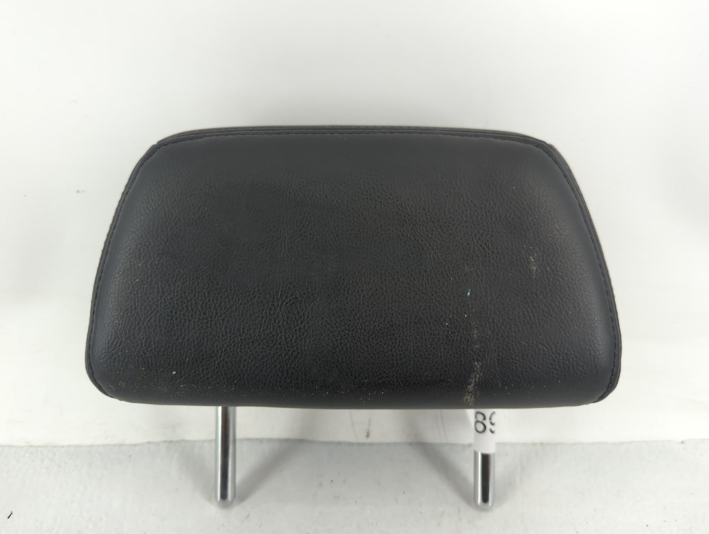 2002-2004 Infiniti I35 Headrest Head Rest Front Driver Passenger Seat Fits Fits 2002 2003 2004 OEM Used Auto Parts - Oemused
