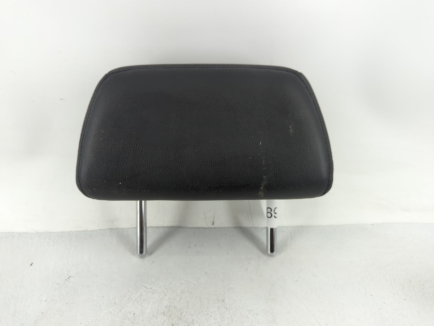 2002-2004 Infiniti I35 Headrest Head Rest Front Driver Passenger Seat Fits Fits 2002 2003 2004 OEM Used Auto Parts - Oemused