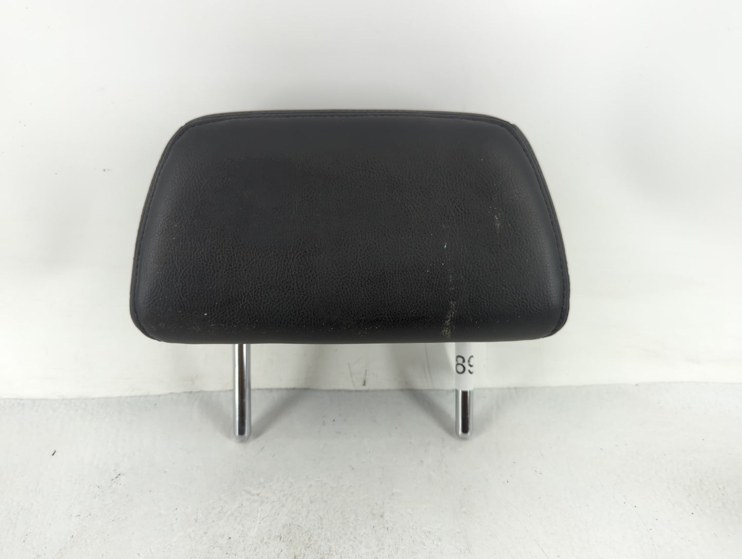 2002-2004 Infiniti I35 Headrest Head Rest Front Driver Passenger Seat Fits Fits 2002 2003 2004 OEM Used Auto Parts - Oemused