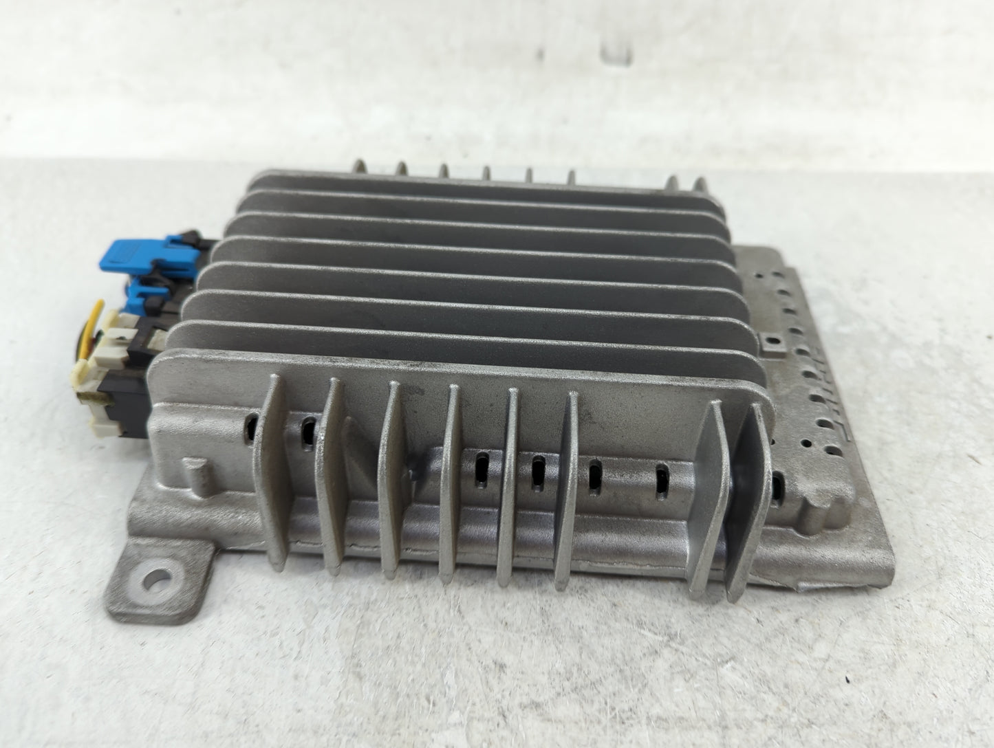 2004-2007 Infiniti Qx56 Radio AM FM Cd Player Receiver Replacement P/N:280607S200 Fits Fits 2004 2005 2006 2007 OEM Used Aut