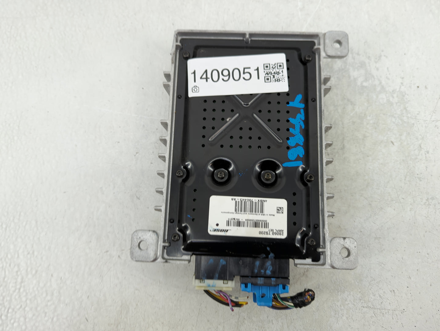 2004-2007 Infiniti Qx56 Radio AM FM Cd Player Receiver Replacement P/N:280607S200 Fits Fits 2004 2005 2006 2007 OEM Used Aut