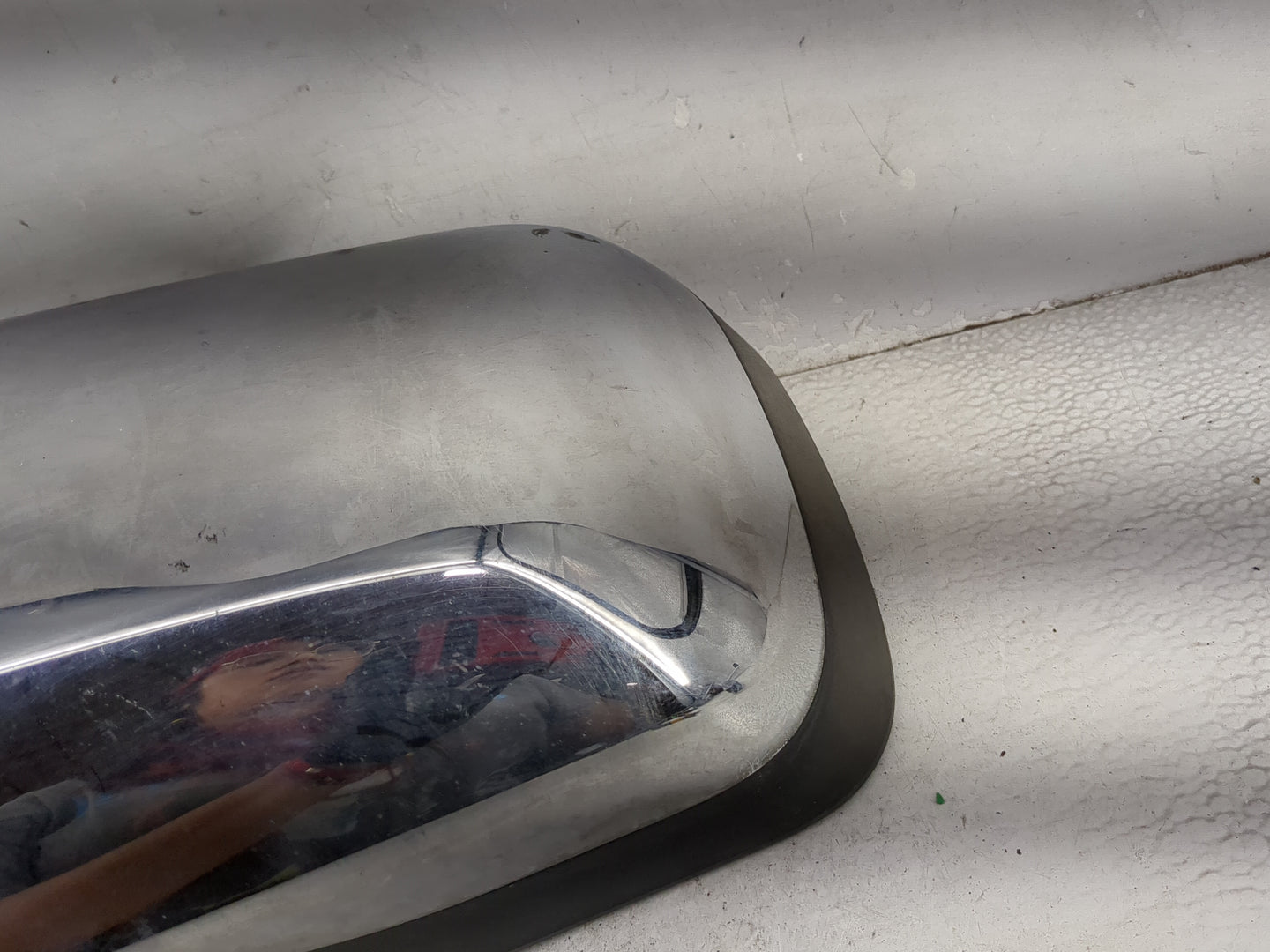 2004-2005 Infiniti Qx56 Driver Side View Mirror - Left Door Mirror OEM Used - Oemusedautoparts1.com