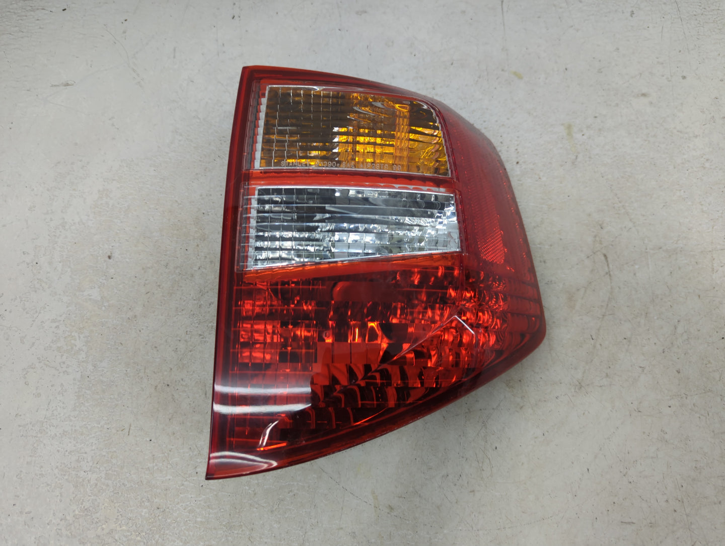 2002-2004 Isuzu Axiom Tail Light Assembly Passenger Right OEM Fits Fits 2002 2003 2004 OEM Used Auto Parts - Oemusedautopart
