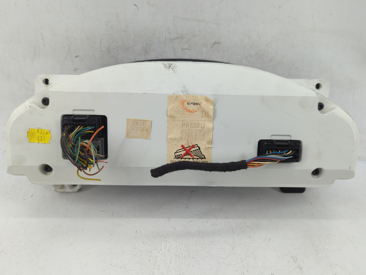 2003-2005 Jaguar S-Type Instrument Cluster Speedometer Gauges Fits Fits 2003 2004 2005 OEM Used Auto Parts - Oemusedautopart
