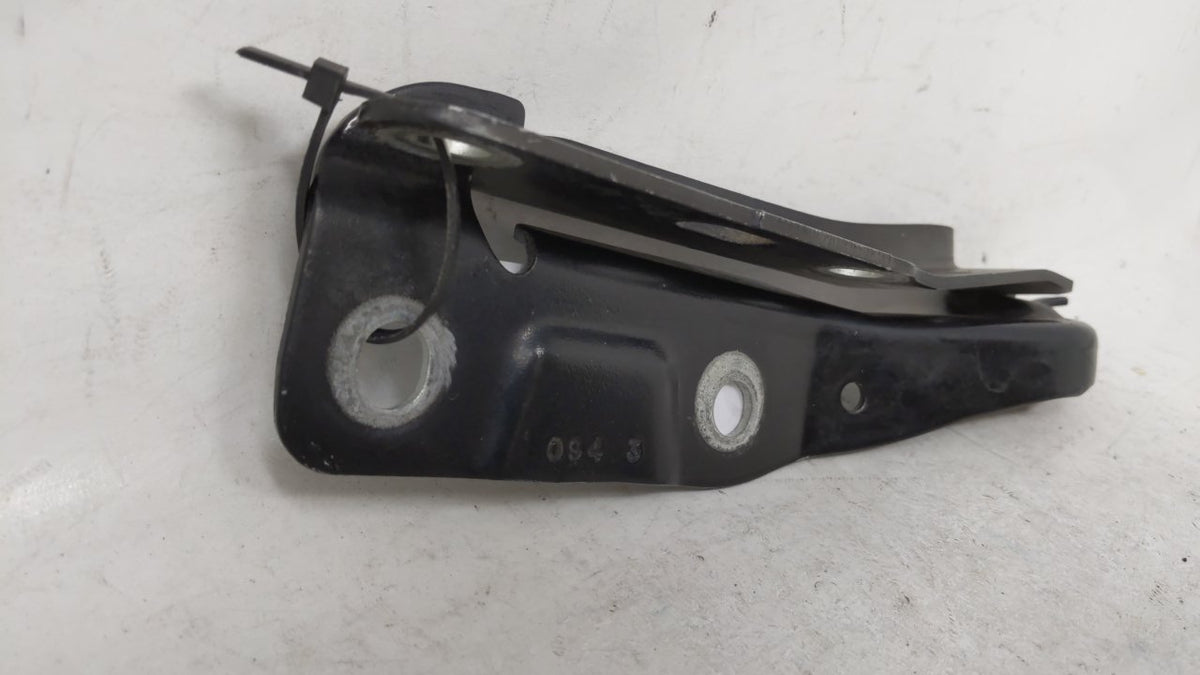 2004 Jaguar S Type Driver Hood Hinge - Oemusedautoparts1.com