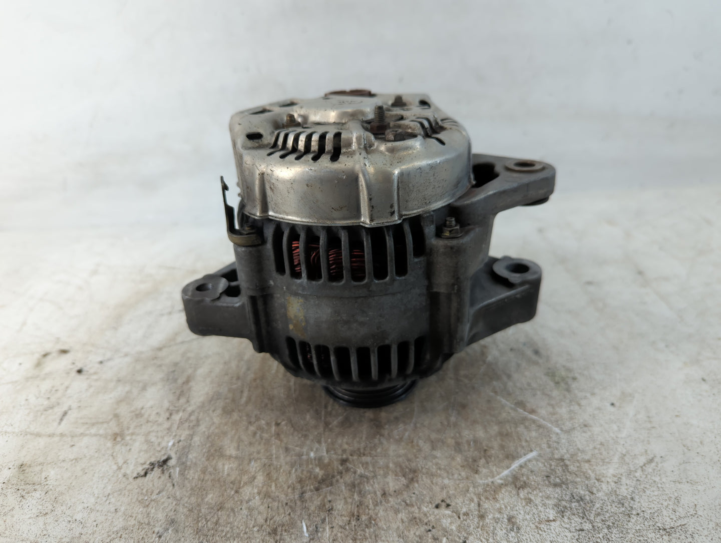 2002-2005 Jaguar X-Type Alternator Replacement Generator Charging Assembly Engine OEM P/N:9761211-508 Fits OEM Used Auto Par