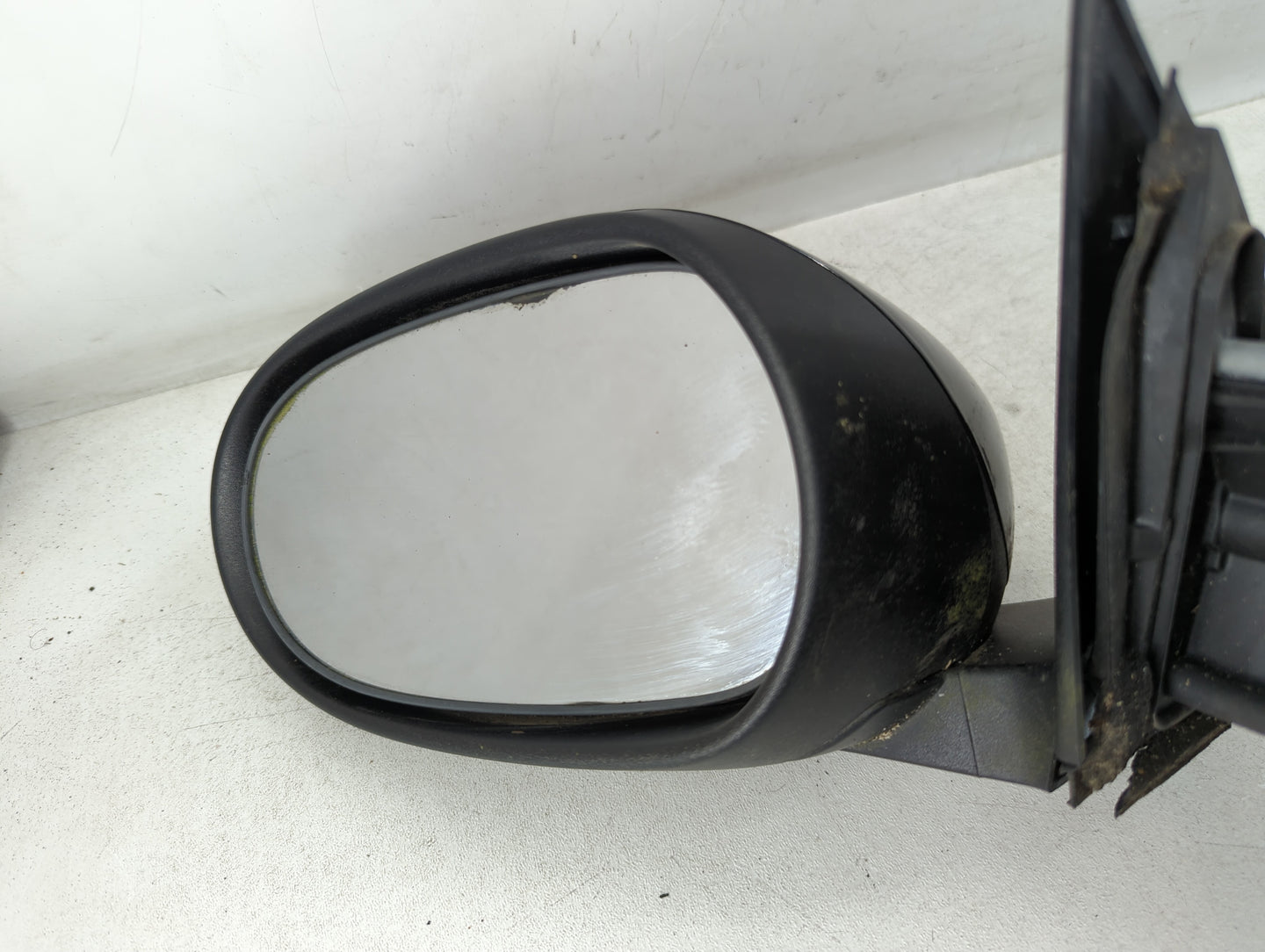 2004 Jaguar X-type Driver Left Side View Manual Door Mirror Black - Oemusedautoparts1.com