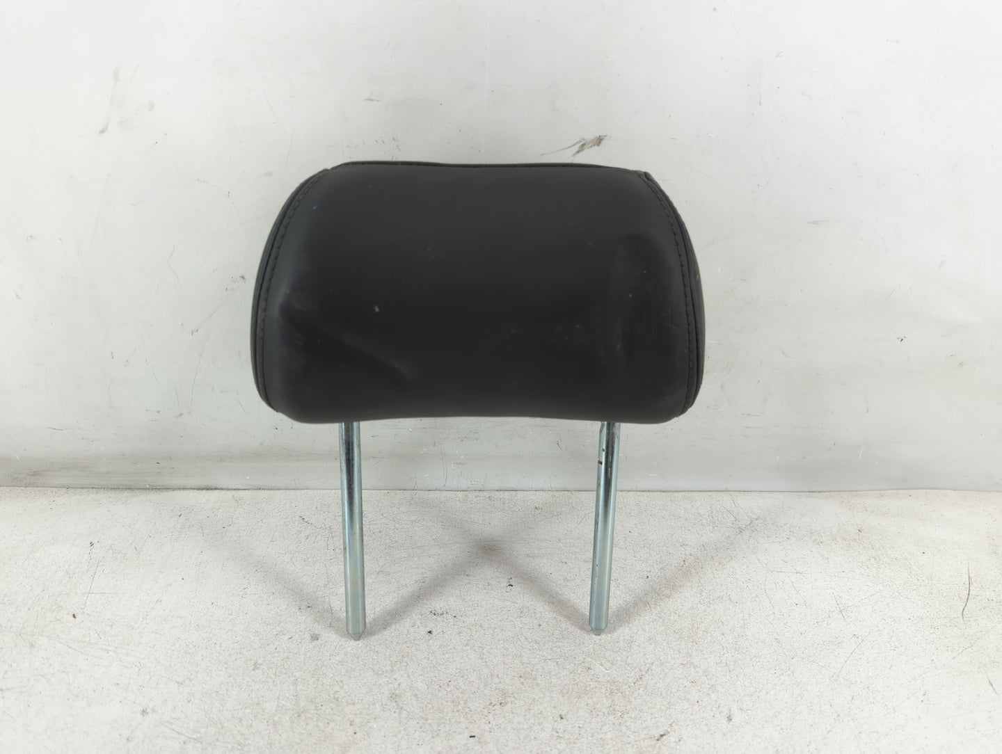 2002-2008 Jaguar X-Type Headrest Head Rest Rear Center Seat Fits Fits 2002 2003 2004 2005 2006 2007 2008 OEM Used Auto Parts