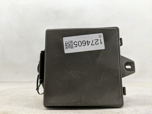 2004-2005 Jaguar Xj8 Fusebox Fuse Box Panel Relay Module P/N:2W93-14N023-BC 2W93-14A073-AF Fits Fits 2004 2005 OEM Used Auto