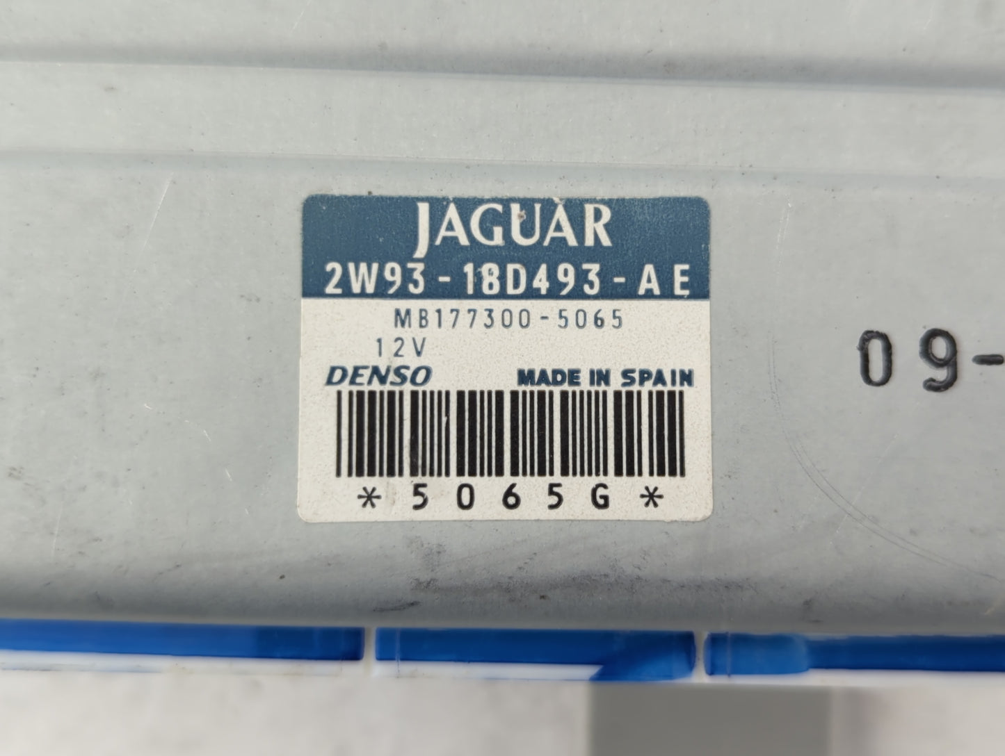 2004-2004 Jaguar Xj8 Chassis Control Module Ccm Bcm Body Control - Oemusedautoparts1.com