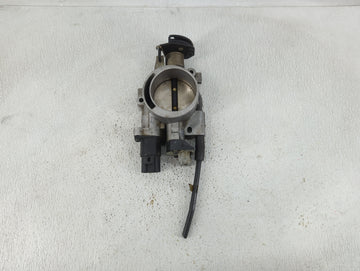 2001-2004 Jeep Grand Cherokee Throttle Body P/N:1200008bb Fits Fits 2001 2002 2003 2004 OEM Used Auto Parts - Oemusedautopar