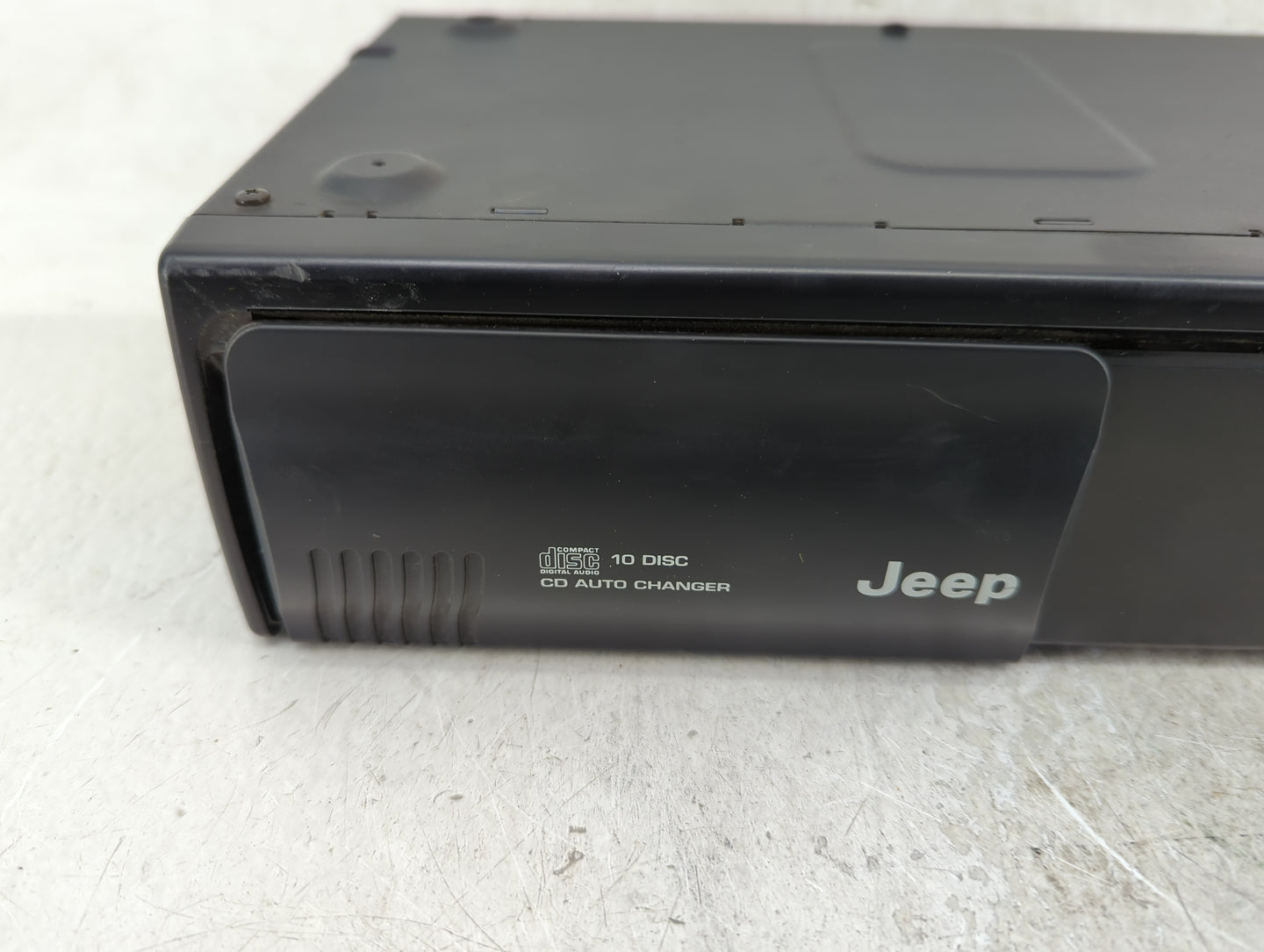 2004 Jeep Grand Cherokee Radio AM FM Cd Player Receiver Replacement P/N:56042129AJ Fits OEM Used Auto Parts - Oemusedautopar
