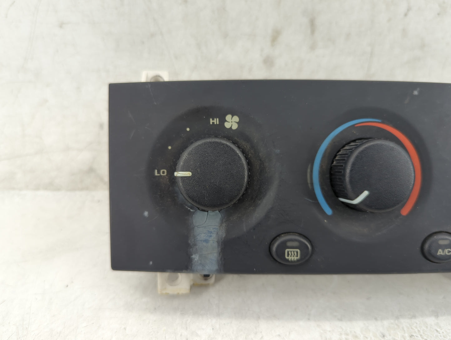 1999-2004 Jeep Grand Cherokee Climate Control Module Temperature AC/Heater Replacement P/N:P55115904AC Fits OEM Used Auto Pa
