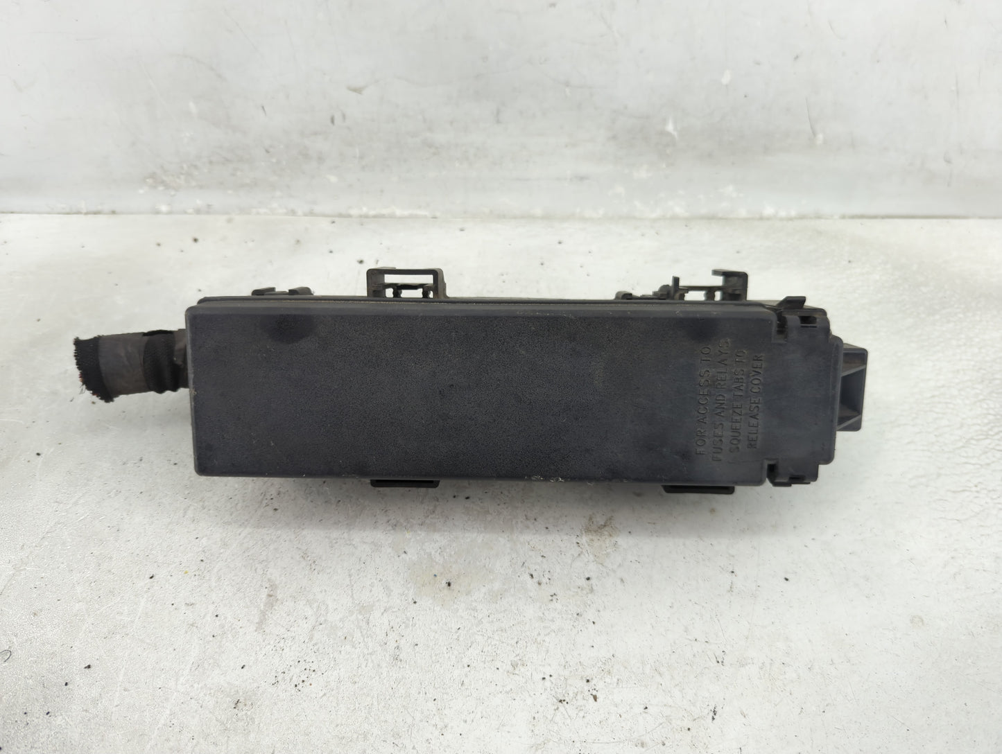 2000-2004 Jeep Grand Cherokee Fusebox Fuse Box Panel Relay Module P/N:04848879AA 56006709 Fits Fits 2000 2001 2002 2003 2004