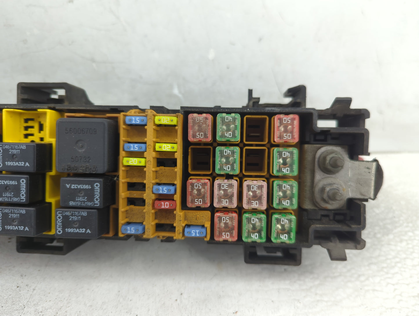 2000-2004 Jeep Grand Cherokee Fusebox Fuse Box Panel Relay Module P/N:04848879AA 56006709 Fits Fits 2000 2001 2002 2003 2004