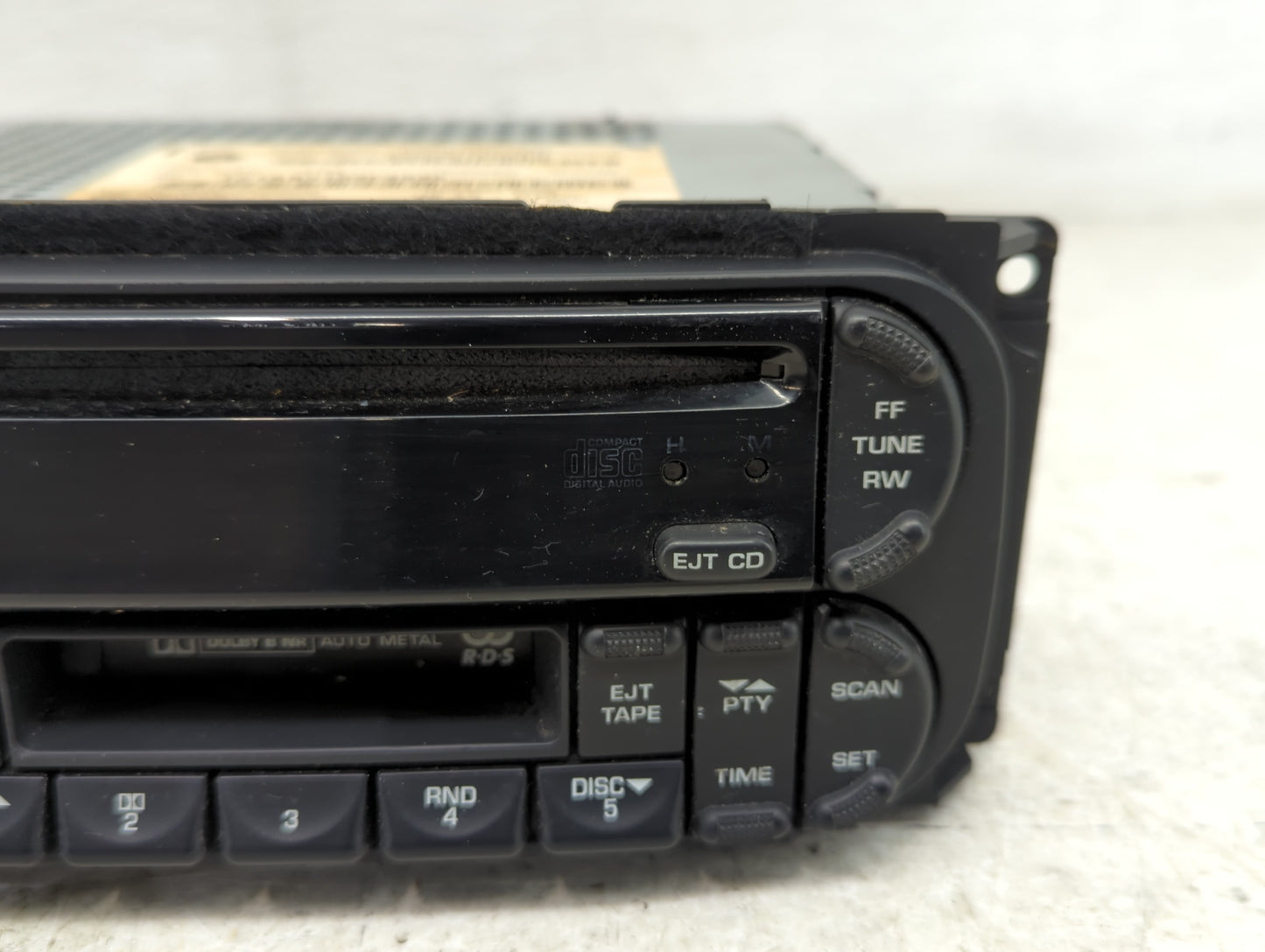 2002-2004 Jeep Grand Cherokee Radio AM FM Cd Player Receiver Replacement P/N:05091606AD Fits OEM Used Auto Parts - Oemusedau